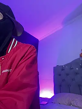 cute emmma online show from 04/10/26, 11:04