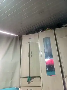 Snapshot of Flaka_420 chatting on 12/21/25, 07:32 Flaka 420 online show from 12/21/25, 07:32