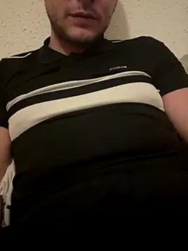 Snapshot of pablodu67 chatting on 12/20/25, 08:05 pablodu67 online show from 12/20/25, 08:05