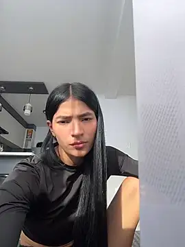 Snapshot of Ema_Rose_ chatting on 07/02/26, 09:21 Ema Rose online show from 07/02/26, 09:21