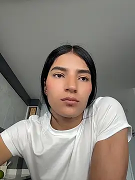 Snapshot of Ema_Rose_ chatting on 07/09/26, 09:08 Ema Rose online show from 07/09/26, 09:08