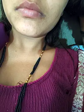 Snapshot of Hemamina chatting on 12/21/25, 08:21 Hemamina online show from 12/21/25, 08:21