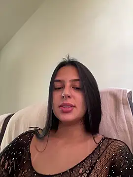 jujuarantes  2026 online show from 04/30/26, 02:56