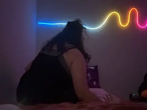 Snapshot of LushLaniii chatting on 04/02/26, 09:18 LushLaniii online show from 04/02/26, 09:18