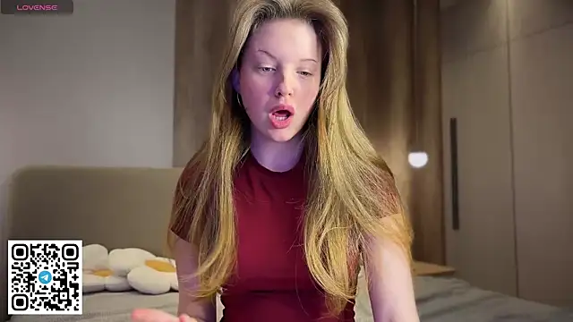 steffi meoww online show from 04/15/26, 10:21