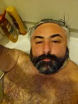 MacGuyver20 online show from 01/13/26, 06:40