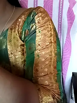 Deshi bhabhi143 online show from 07/10/26, 07:12