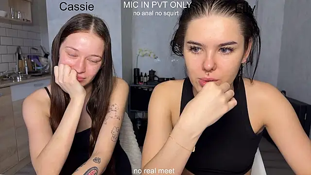 girls secrets online show from 02/10/26, 10:19