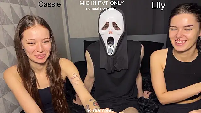 girls secrets online show from 02/17/26, 11:29