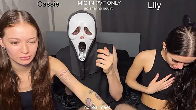 girls secrets online show from 02/21/26, 11:22