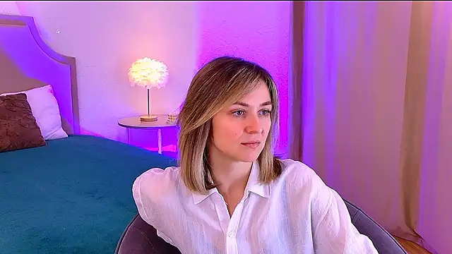 EmeraldGlow online show from 01/14/26, 02:44