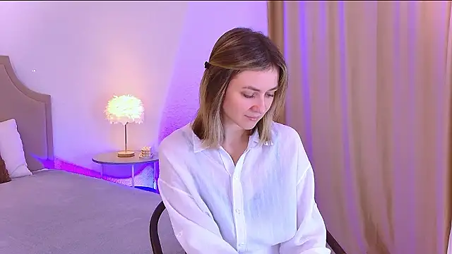 EmeraldGlow online show from 01/17/26, 02:55