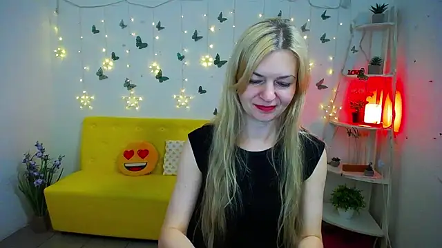Snapshot of MelissaTyler chatting on 04/24/26, 11:23 MelissaTyler online show from 04/24/26, 11:23