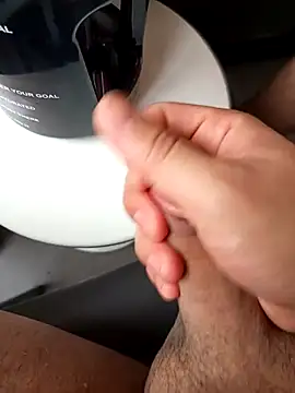 kingmiko12 online show from 04/14/26, 10:21