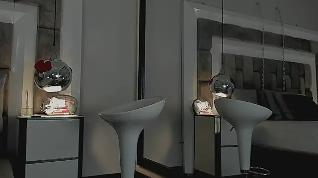 ElenaWatsonn online show from 03/18/26, 08:23