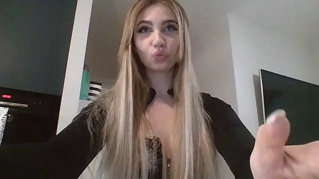 TeenLily online show from 02/25/26, 07:56