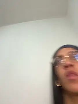 ValentinaEvanz online show from 02/25/26, 06:17