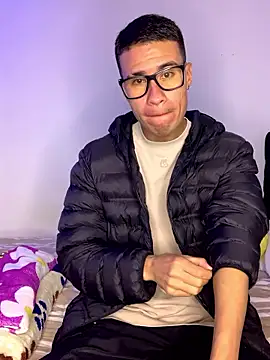 Snapshot of Latin_Paisa_Boy chatting on 01/11/26, 03:06 Latin Paisa Boy online show from 01/11/26, 03:06