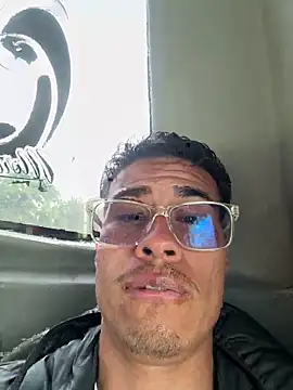 Latin Paisa Boy online show from 04/15/26, 08:42