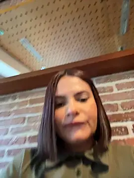 Snapshot of Irina_Velvett chatting on 05/09/26, 06:13 Irina Velvett online show from 05/09/26, 06:13