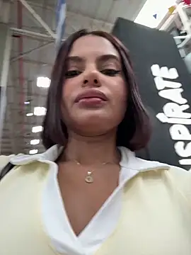 Snapshot of Irina_Velvett chatting on 05/10/26, 04:45 Irina Velvett online show from 05/10/26, 04:45