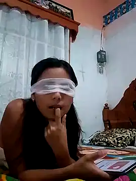 Snapshot of Estefanyeangel chatting on 12/23/25, 03:59 Estefanyeangel online show from 12/23/25, 03:59