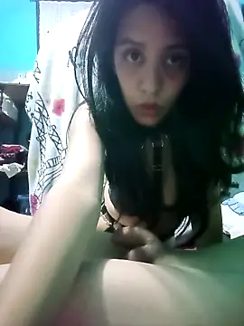 Snapshot of Phoenix_Paws chatting on 02/19/26, 06:31 Phoenix Paws online show from 02/19/26, 06:31