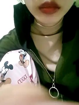 Snapshot of damsun_22 chatting on 12/22/25, 06:27 damsun 22 online show from 12/22/25, 06:27