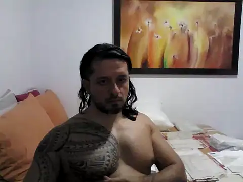 Snapshot of gonzzohunterr chatting on 04/16/26, 04:02 gonzzohunterr online show from 04/16/26, 04:02