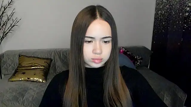 Snapshot of heiley_love chatting on 01/11/26, 06:02 heiley love online show from 01/11/26, 06:02