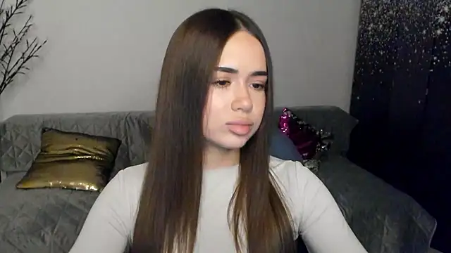 Snapshot of heiley_love chatting on 01/12/26, 03:06 heiley love online show from 01/12/26, 03:06