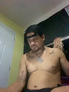 Snapshot of Dominicanobb chatting on 02/05/26, 04:39 Dominicanobb online show from 02/05/26, 04:39