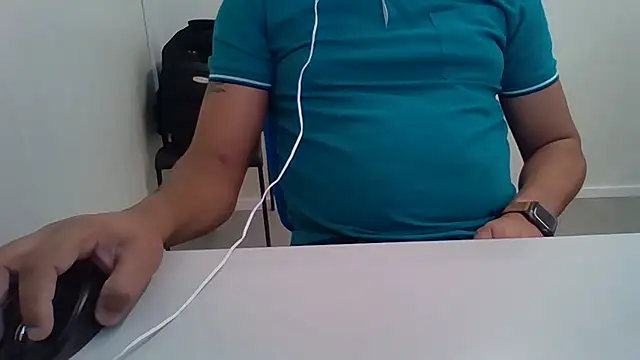Snapshot of Moreno_Casado_Safado chatting on 06/26/26, 07:46 Moreno Casado Safado online show from 06/26/26, 07:46