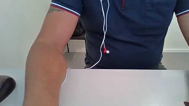 Snapshot of Moreno_Casado_Safado chatting on 06/29/26, 09:26 Moreno Casado Safado online show from 06/29/26, 09:26
