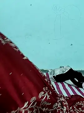 Snapshot of Yours-Zeenat chatting on 01/05/26, 07:39 Yours-Zeenat online show from 01/05/26, 07:39