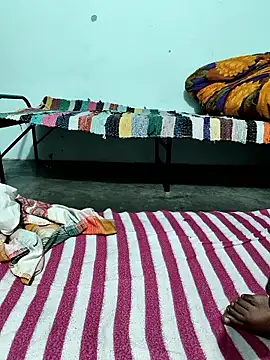 Snapshot of Yours-Zeenat chatting on 01/12/26, 08:30 Yours-Zeenat online show from 01/12/26, 08:30