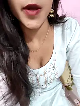 Yours-Zeenat online show from 04/07/26, 10:05