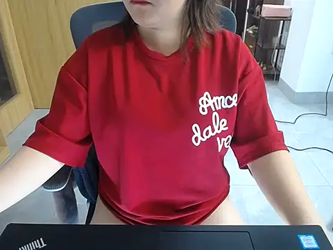 Snapshot of Coffee_Milktea chatting on 07/29/26, 11:30 Coffee Milktea online show from 07/29/26, 11:30