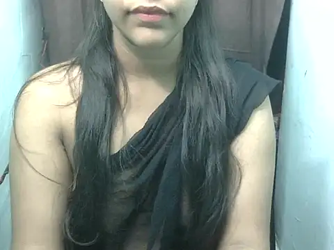 hot-riyyaaa online show from 03/29/26, 06:30