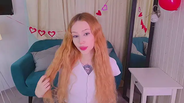 Snapshot of Zoe__Page chatting on 02/12/26, 01:50 Zoe Page online show from 02/12/26, 01:50