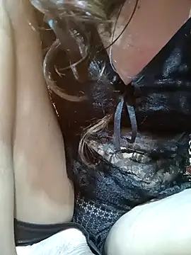 Snapshot of Puja_1230 chatting on 01/08/26, 04:53 Puja 1230 online show from 01/08/26, 04:53