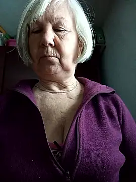 KlaudiaDarling online show from 01/14/26, 08:31