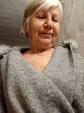 KlaudiaDarling online show from 01/18/26, 07:28