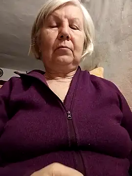 KlaudiaDarling online show from 02/05/26, 03:49