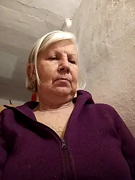 KlaudiaDarling online show from 02/18/26, 03:41