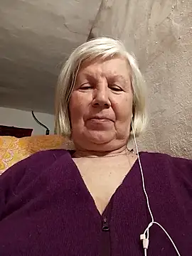 KlaudiaDarling online show from 03/07/26, 05:43