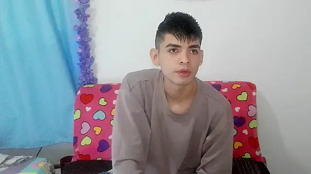 Snapshot of nico22love chatting on 02/10/26, 08:35 nico22love online show from 02/10/26, 08:35