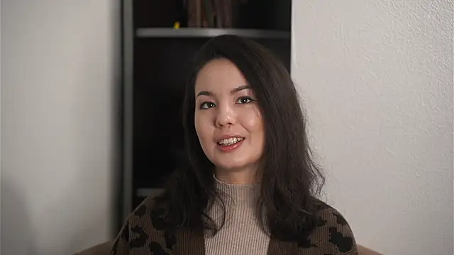 Snapshot of SherlynOdil chatting on 12/23/25, 06:00 SherlynOdil online show from 12/23/25, 06:00