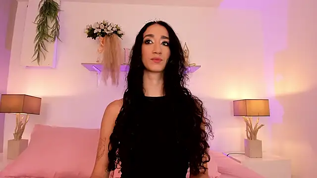 LunaDupont online show from 02/06/26, 09:29