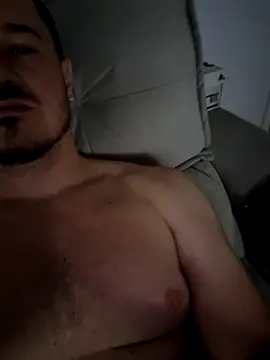 Snapshot of rubaoeu chatting on 01/14/26, 10:47 rubaoeu online show from 01/14/26, 10:47